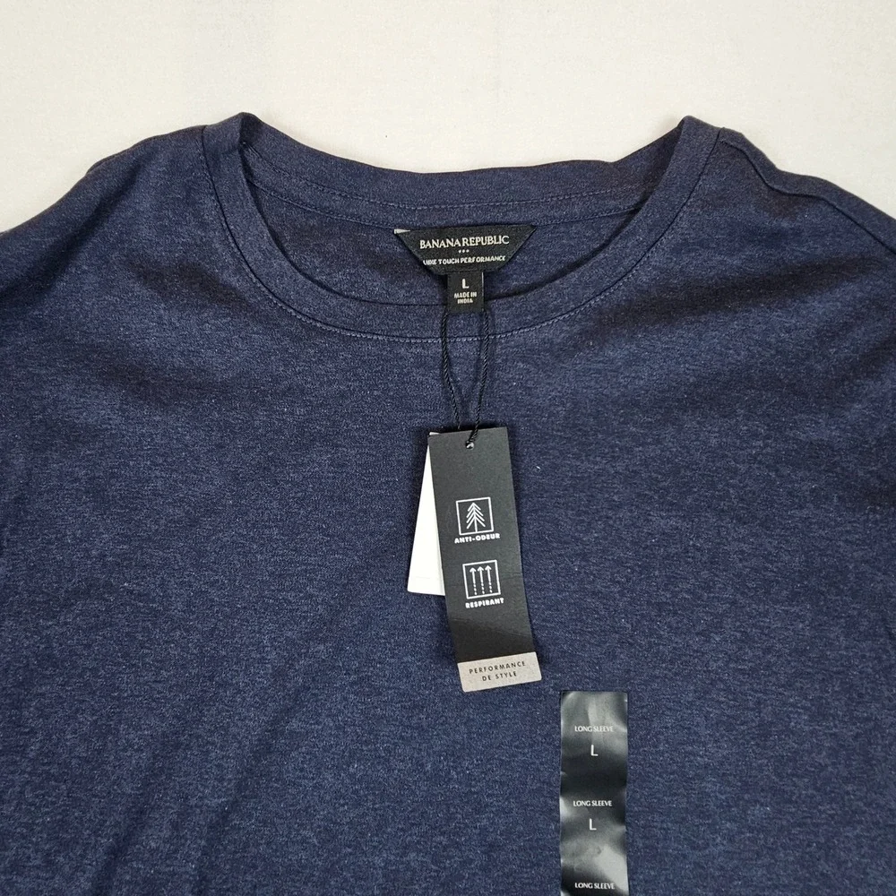 Banana Republic Luxe Touch Performance Long Sleeve T-Shirt Navy Blue Mens L NEW